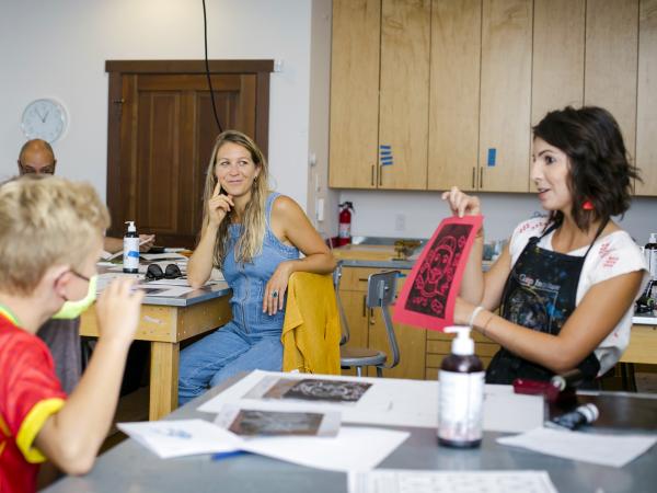 BILINGUAL FAMILY WORKSHOPS: Día de los Muertos Printmaking with Artist Christie Tirado